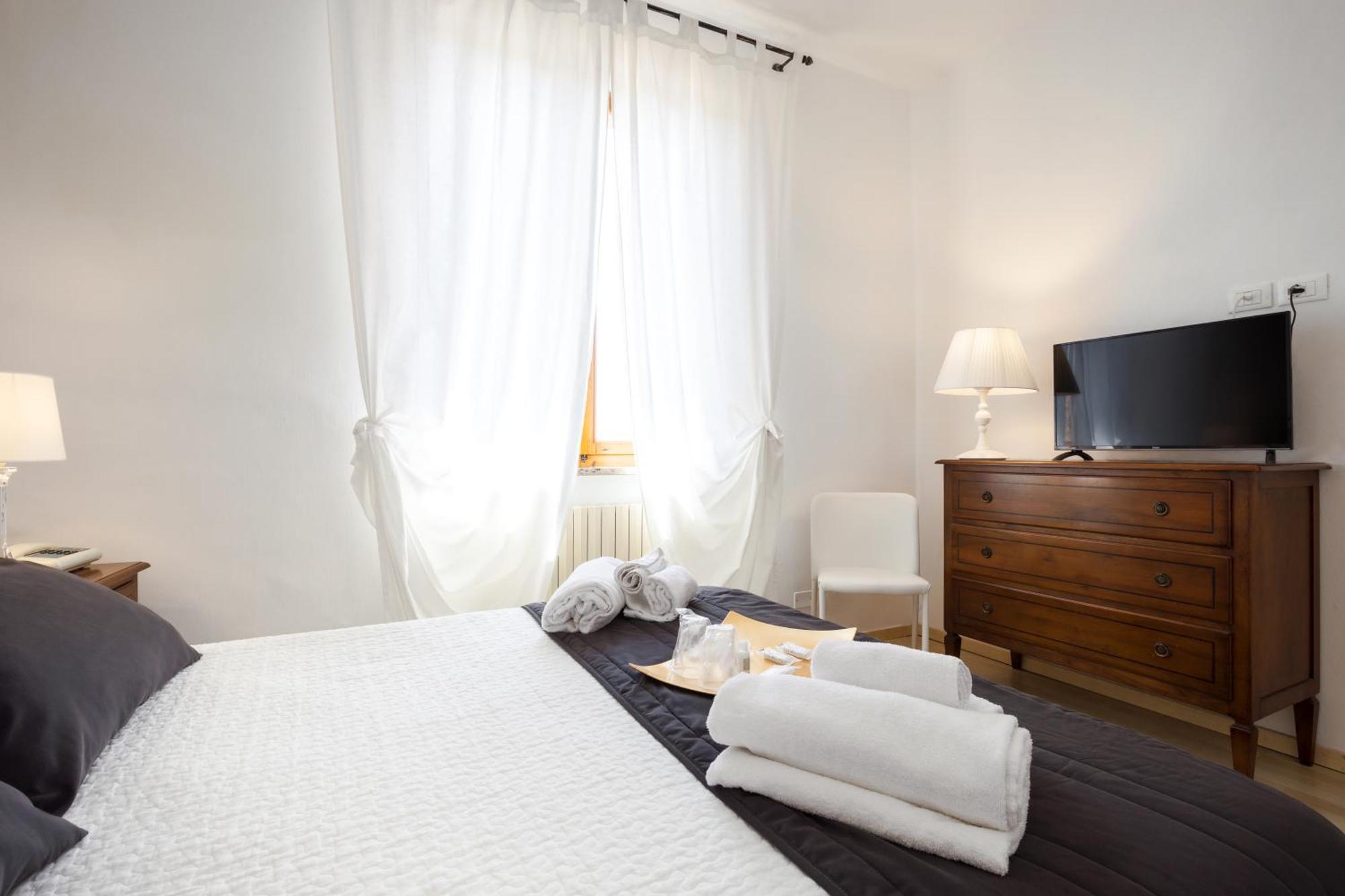 Hotel Porta Romana Di Luce Hotels Siena Bagian luar foto
