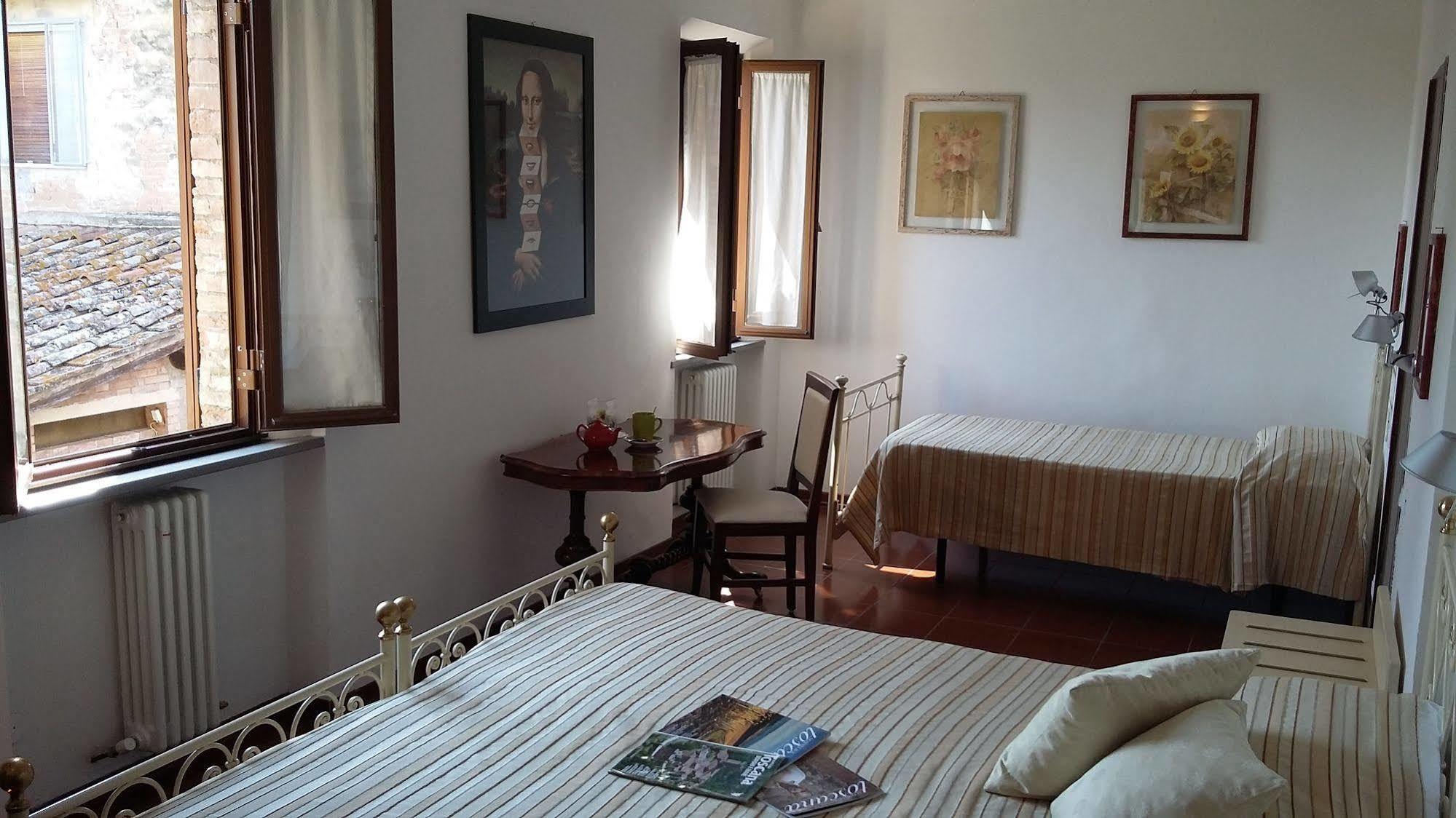 Hotel Porta Romana Di Luce Hotels Siena Bagian luar foto