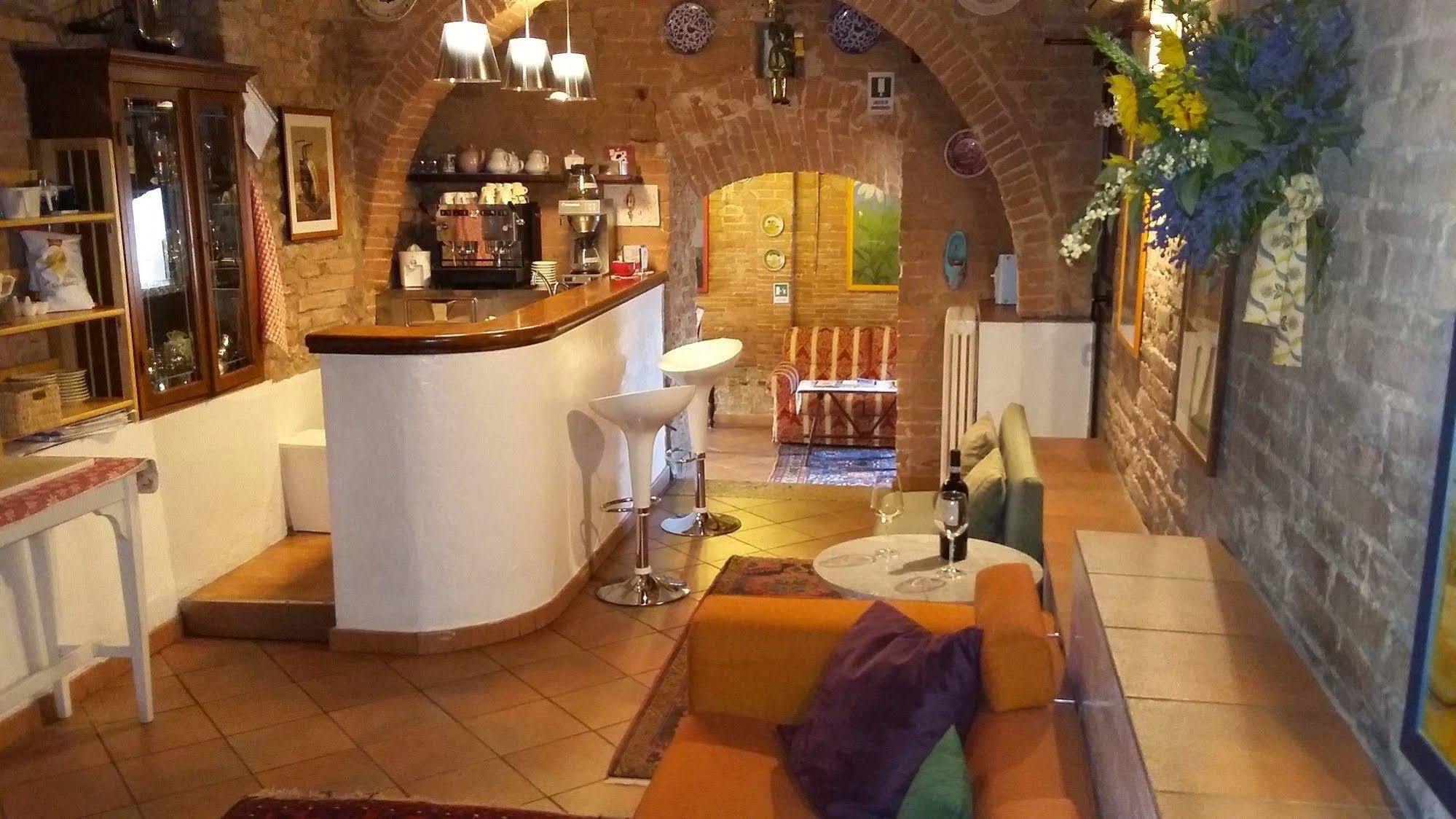 Hotel Porta Romana Di Luce Hotels Siena Bagian luar foto